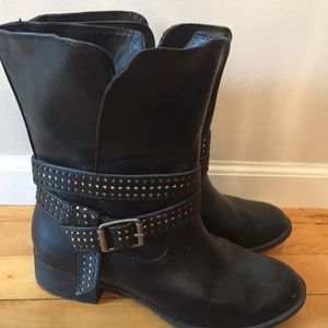 Vera Wang Boots 7.5